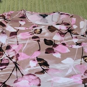 Simply VerA floral T